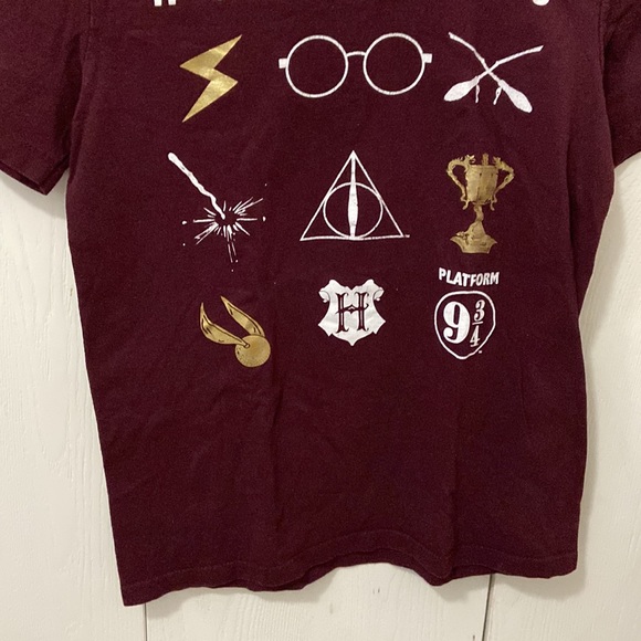 Old Navy Harry Potter Burgundy Tee - Picture 3 of 7